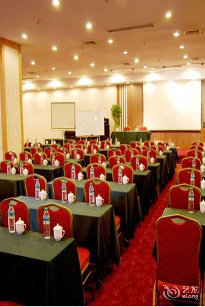 Hampton By Hilton Dalian Zhongshan Luaran gambar