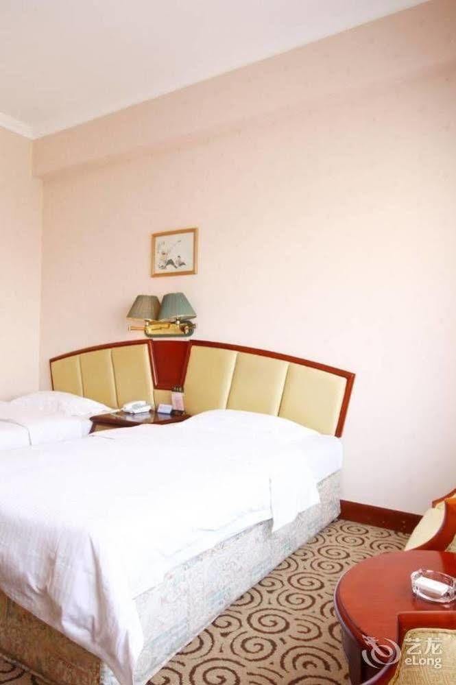 Hampton By Hilton Dalian Zhongshan Luaran gambar